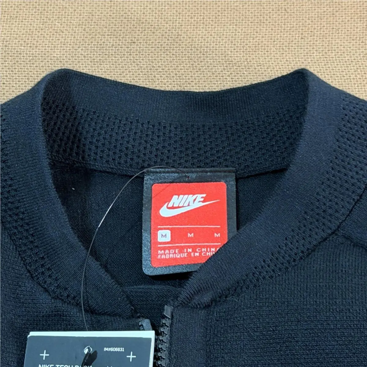 Nike clothing - Nike 832178-010 - Black 4