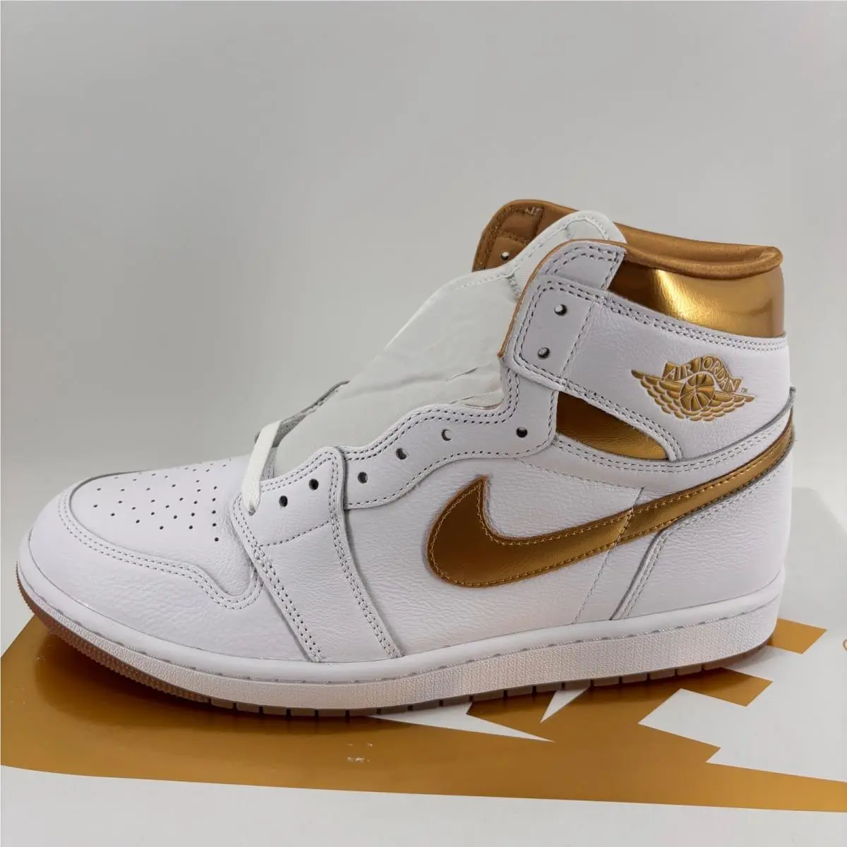 Air Jordan 1 Retro High OG W12.5/M11 White Gold FD2596-107 Metallic by Nike