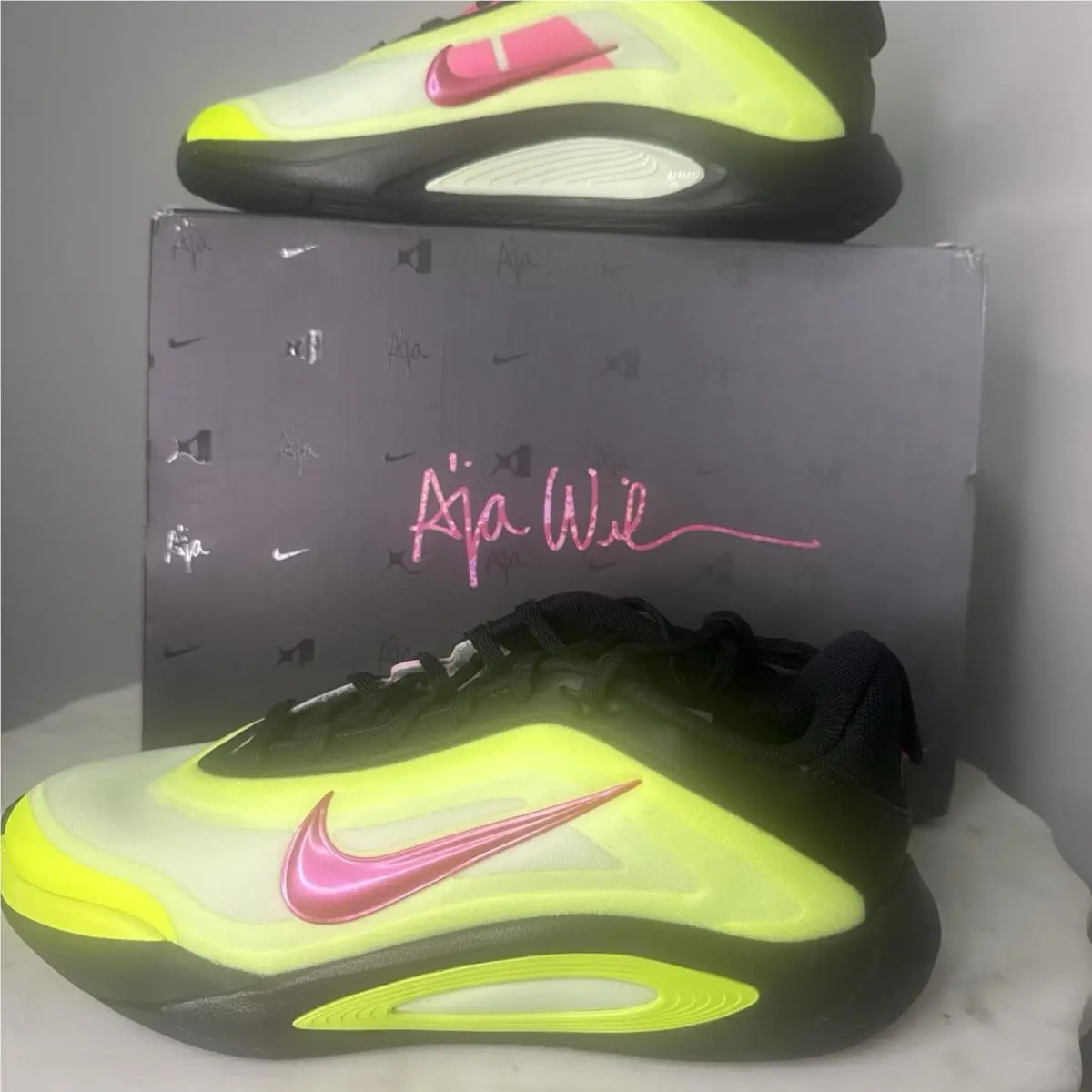 Nike shoes - A`One SE (GS) - HQ2294 001 - Black, Hyper Pink, Volt 0