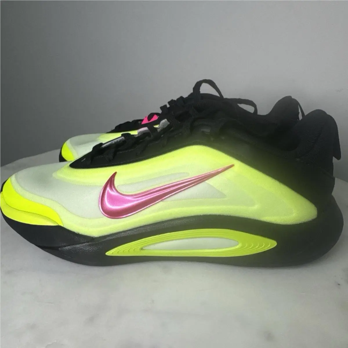 Nike shoes - A`One SE (GS) - HQ2294 001 - Black, Hyper Pink, Volt 1