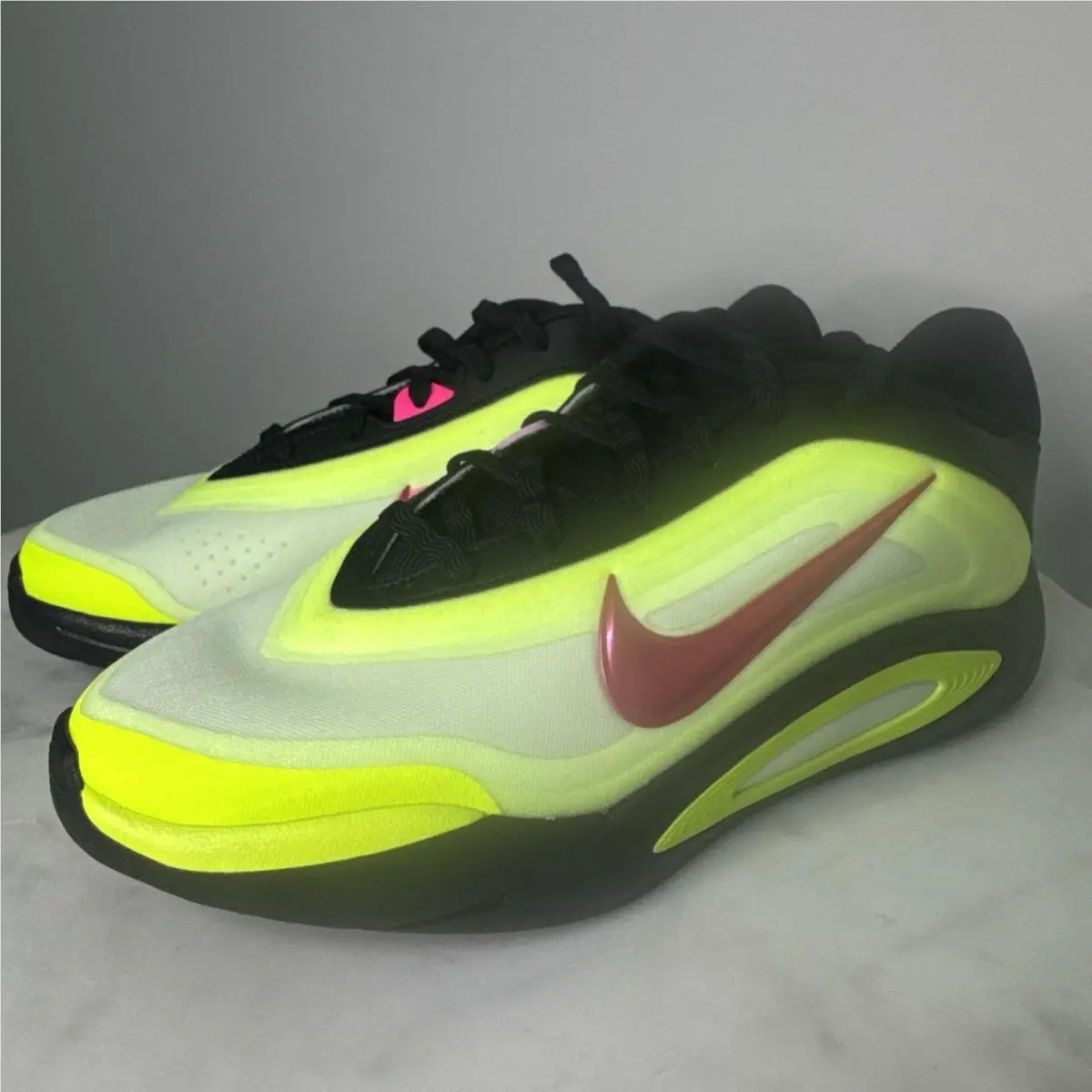 Nike shoes - A`One SE (GS) - HQ2294 001 - Black, Hyper Pink, Volt 2
