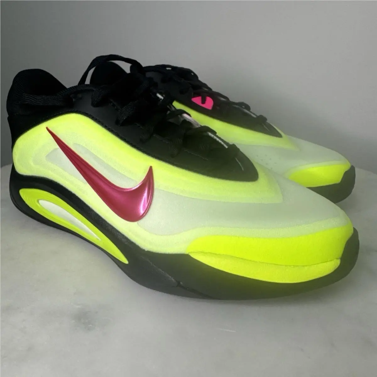 Nike shoes - A`One SE (GS) - HQ2294 001 - Black, Hyper Pink, Volt 3