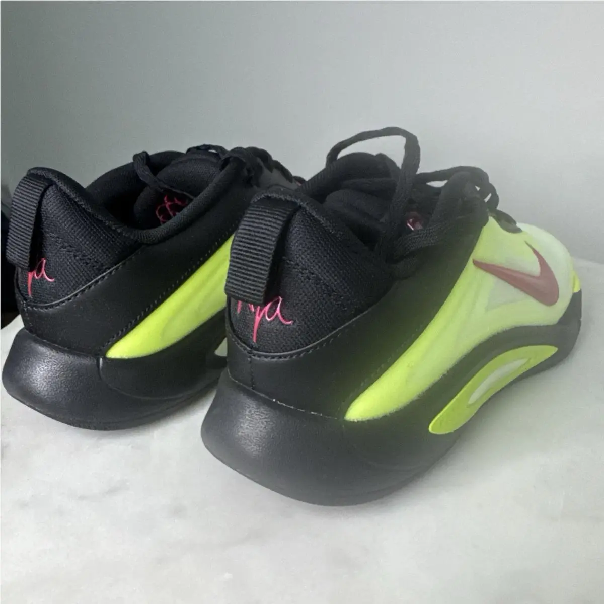 Nike shoes - A`One SE (GS) - HQ2294 001 - Black, Hyper Pink, Volt 5