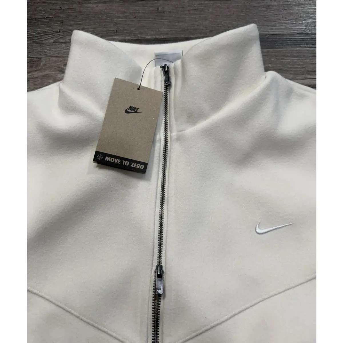 Nike clothing - Ivory 8