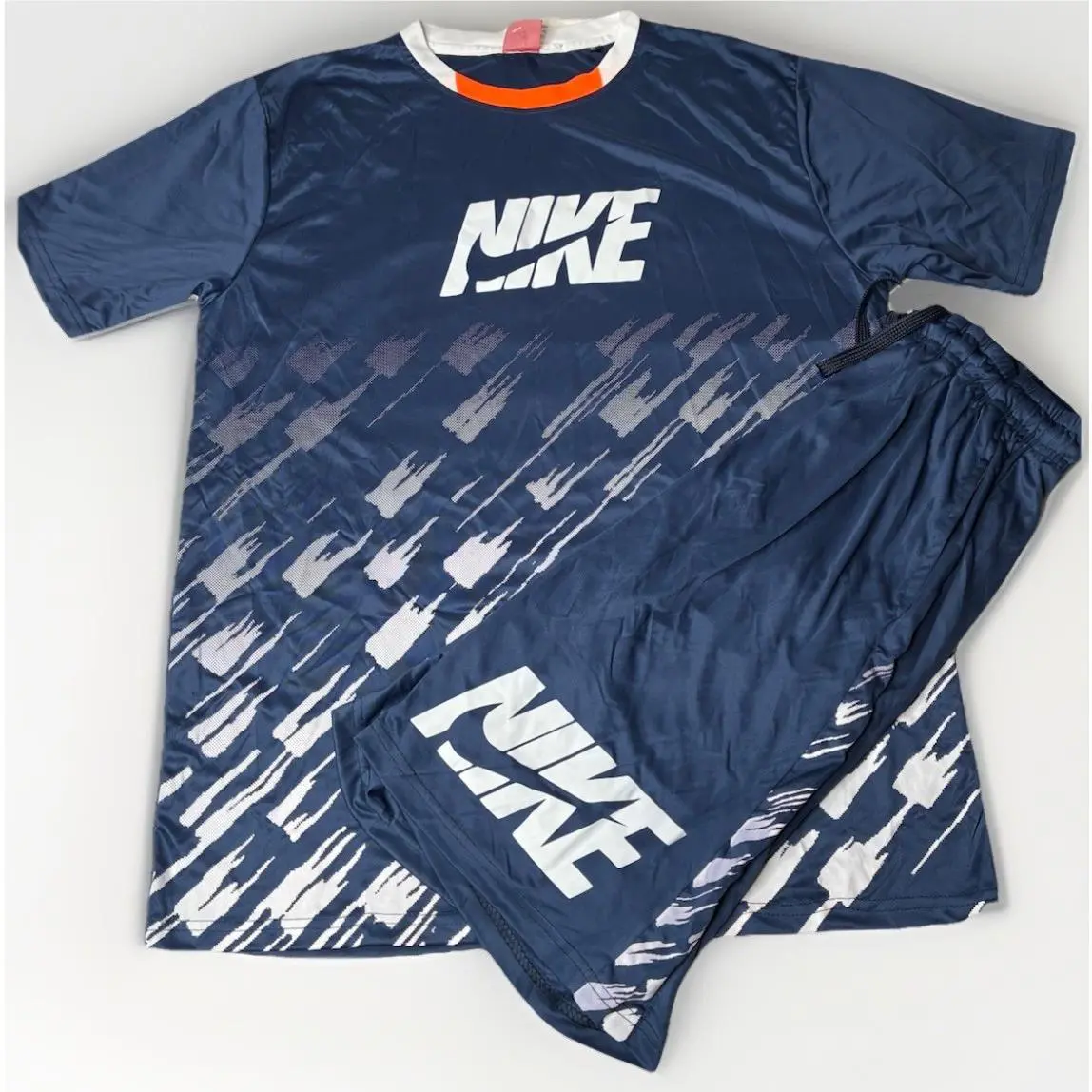 Short Set Size XL by Nike
