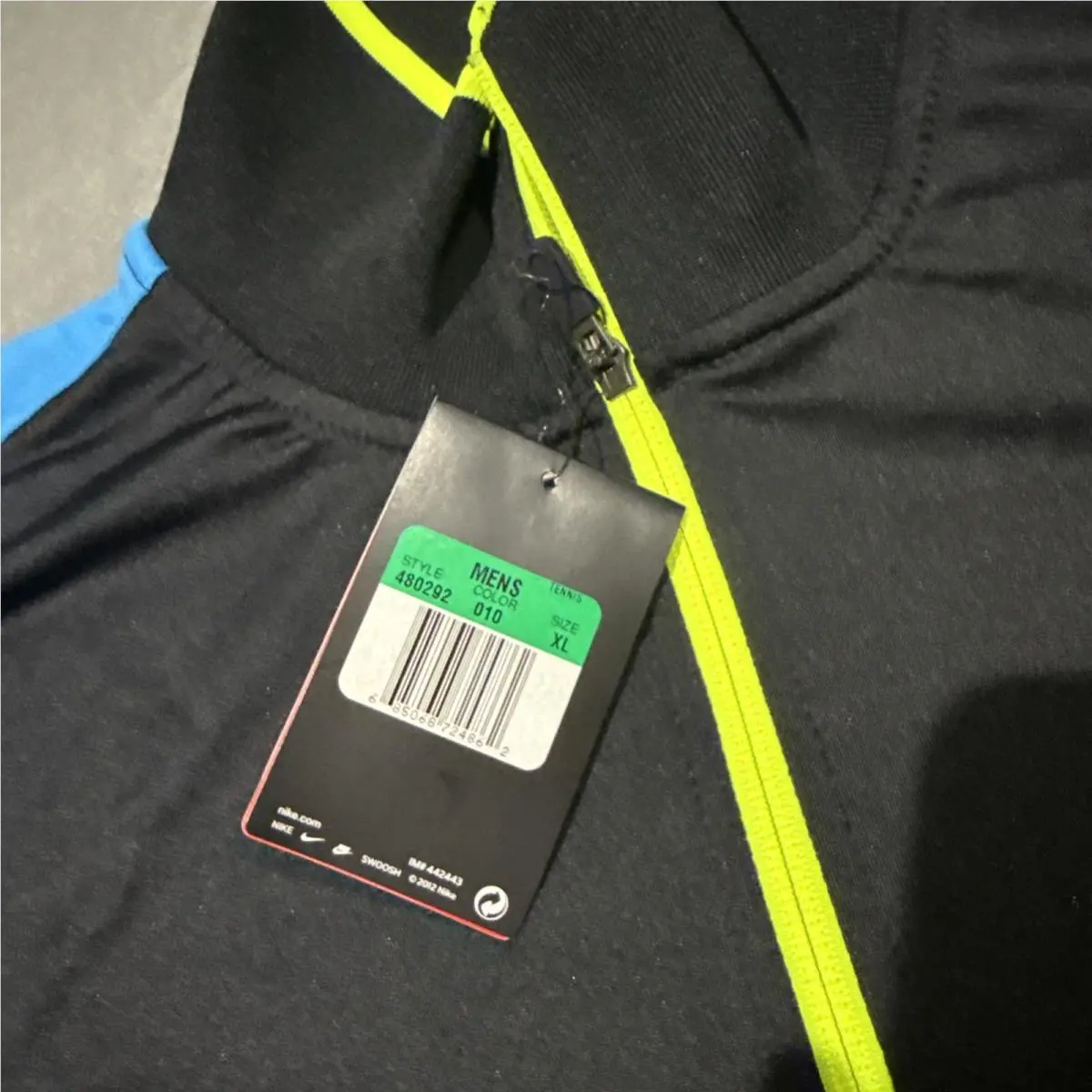 Nike clothing - Nike Men`s Summer All Court RF Knit Jacket - Black 2