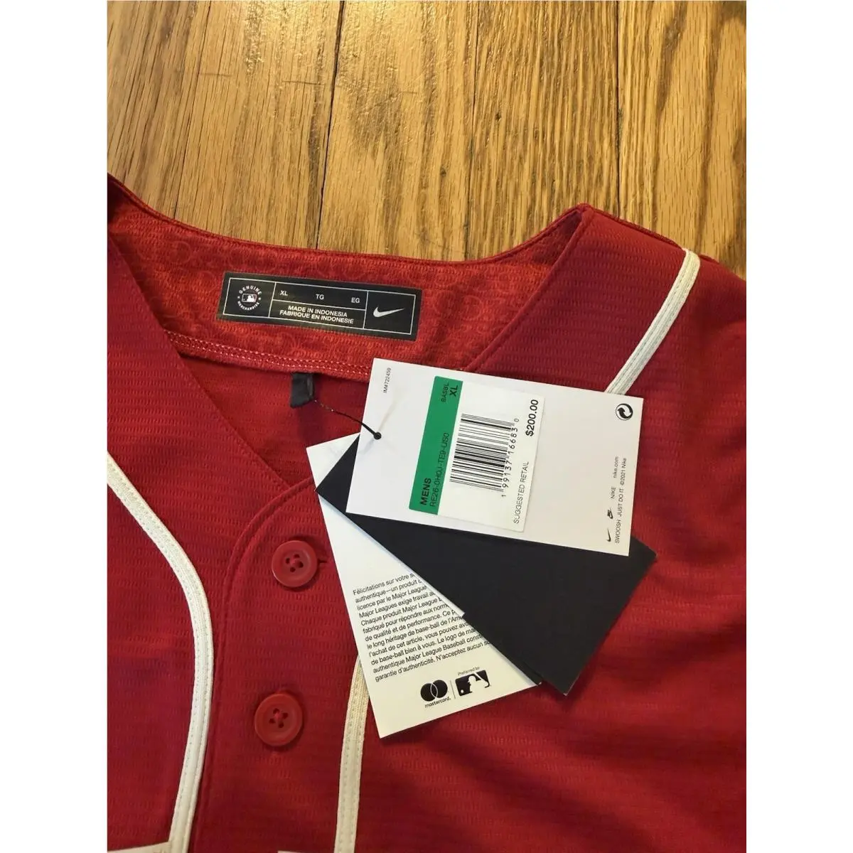 Nike clothing - Red 3