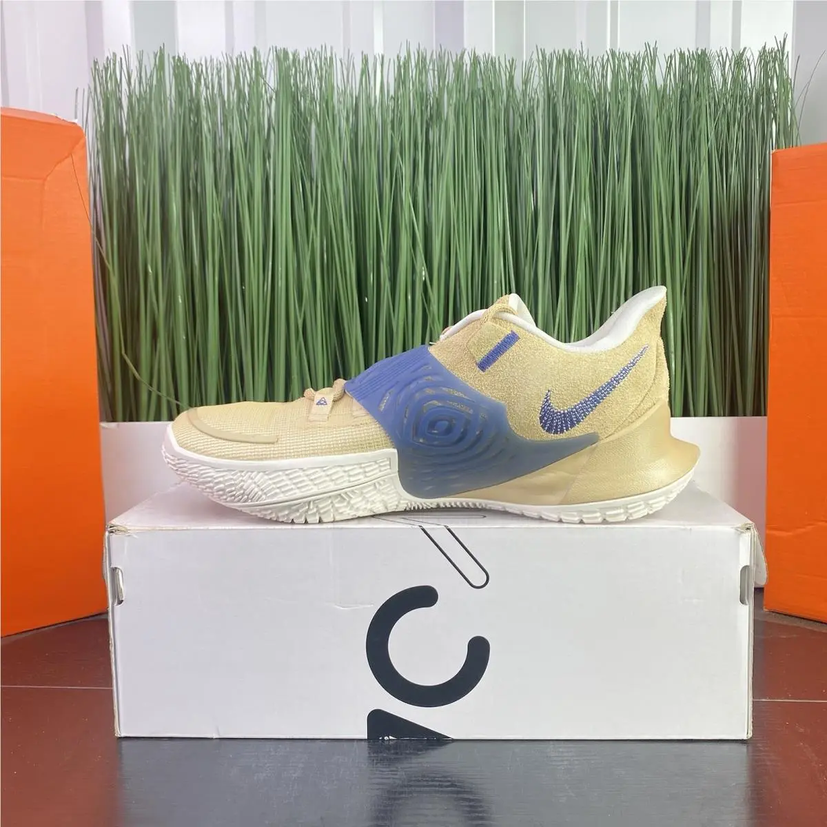 Nike shoes - Nike Kyrie Low 3 - Kyrie Low - Beige 0