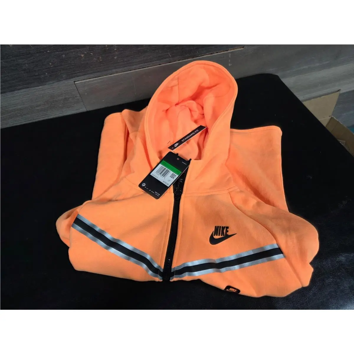 Nike clothing - Orange 10
