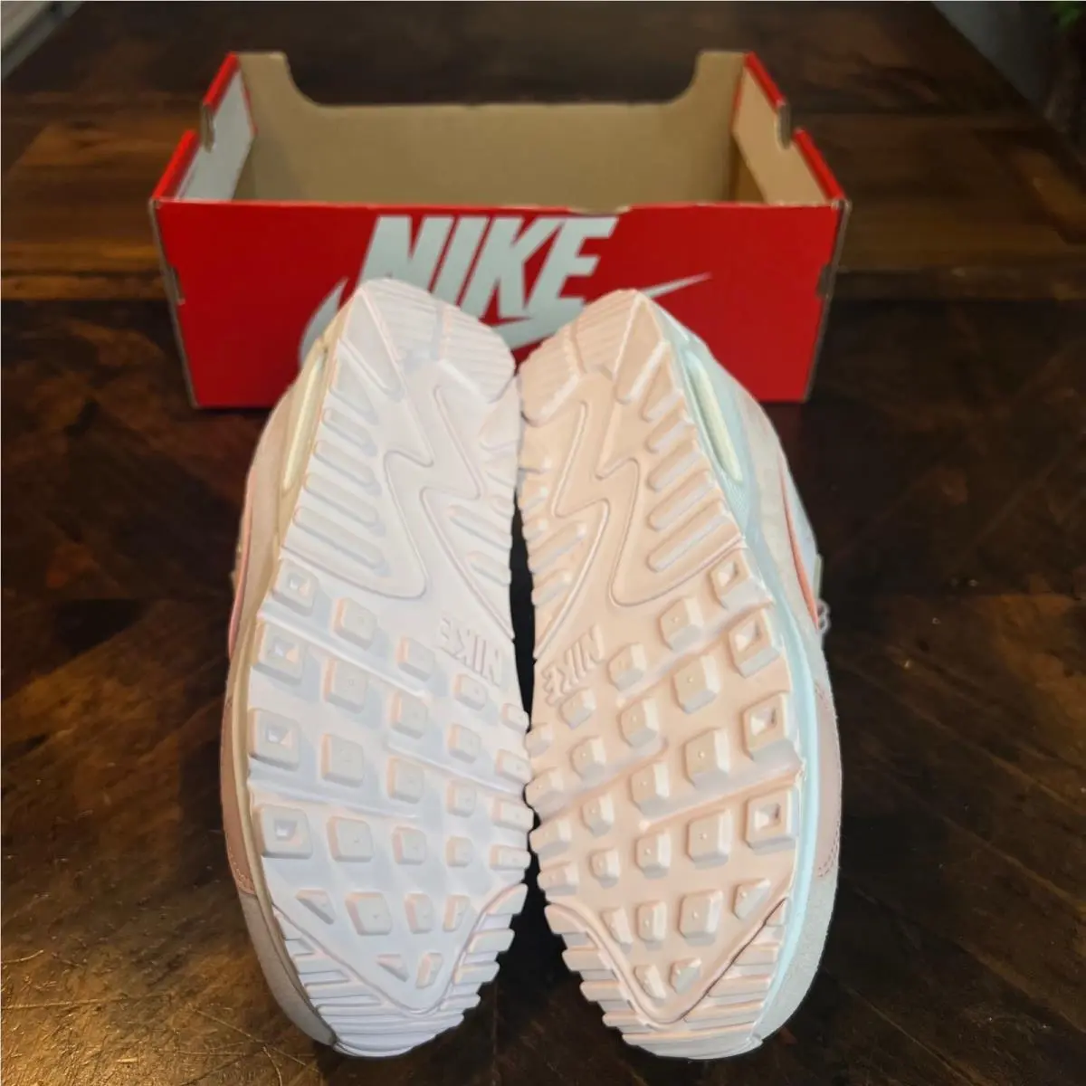 Nike shoes - Nike Air Max 90 Futura - Pink 9
