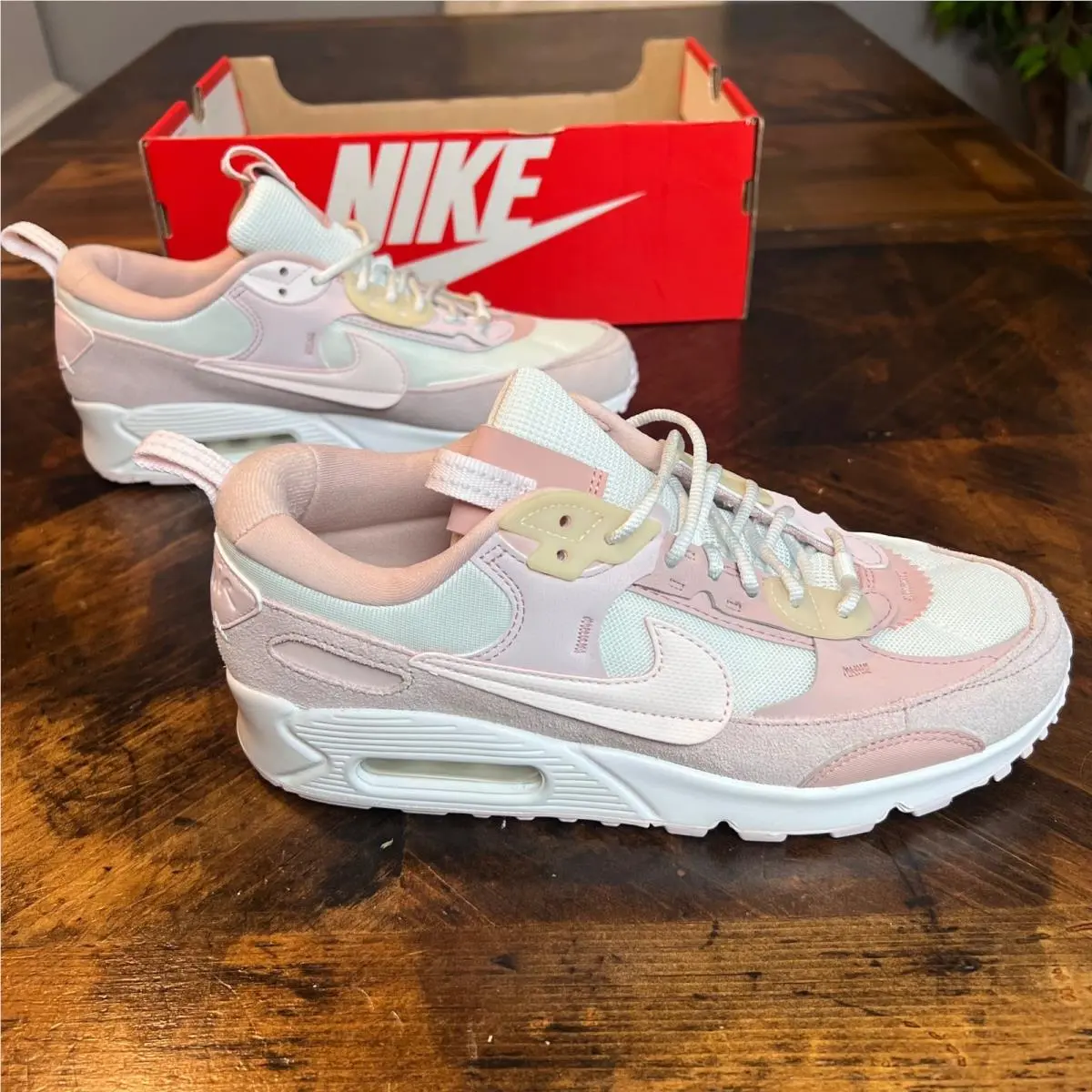 Nike shoes - Nike Air Max 90 Futura - Pink 4
