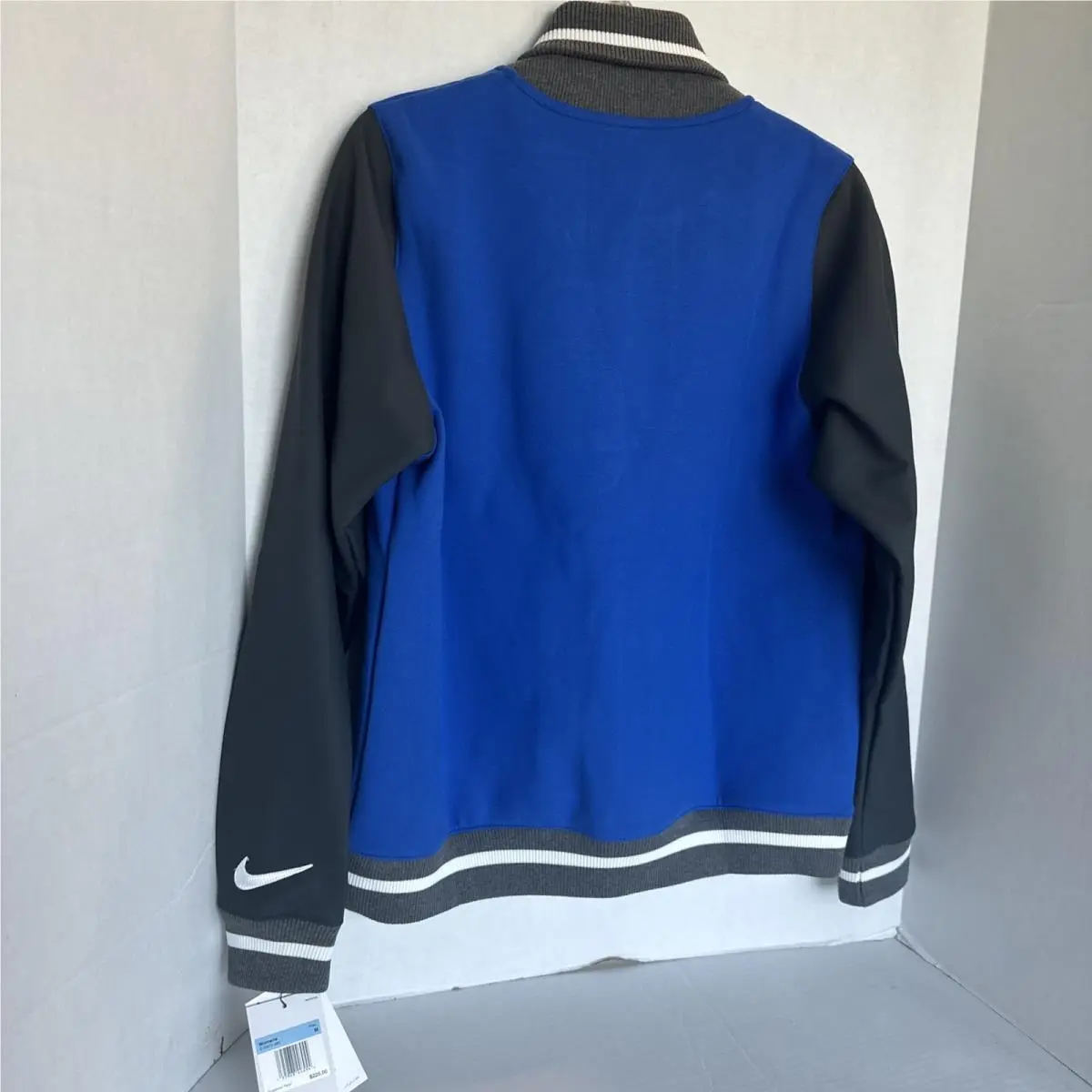 Nike clothing - Blue (UPC: 0195868446975) 5