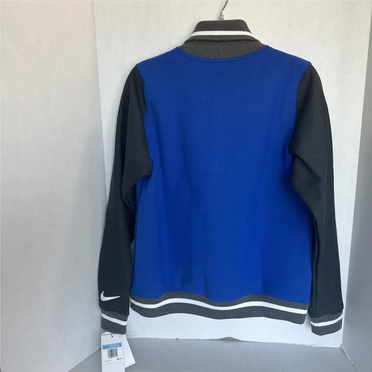 Nike clothing - Blue (UPC: 0195868446975) 6
