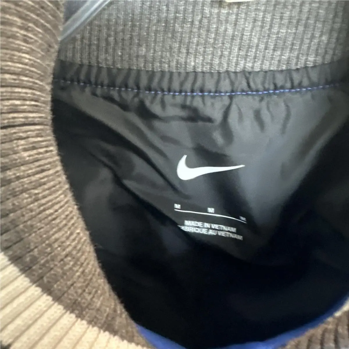 Nike clothing - Blue (UPC: 0195868446975) 1