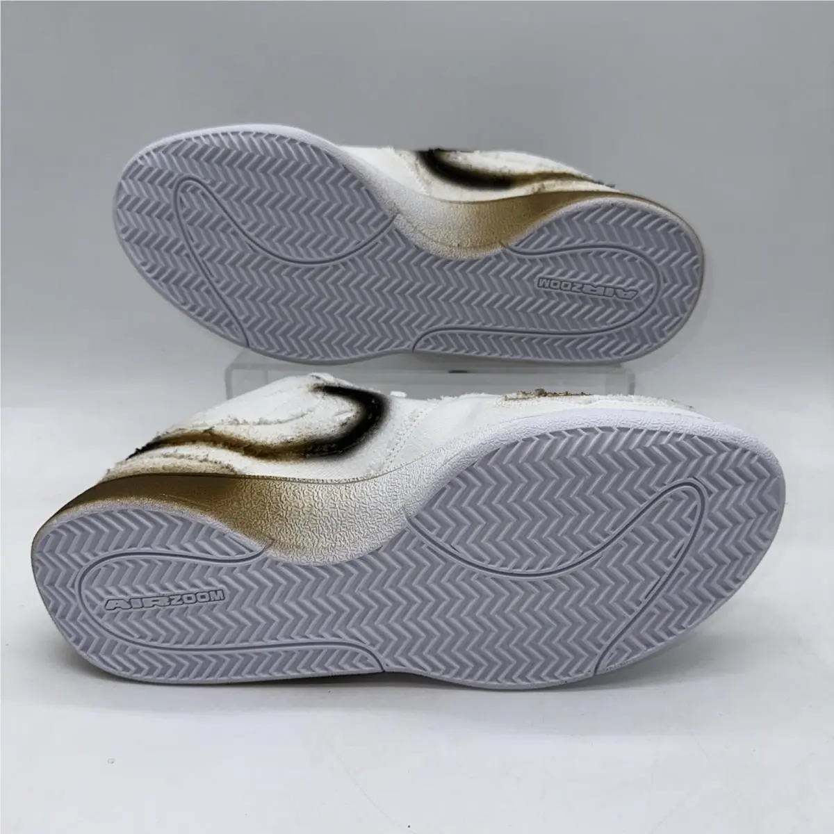 Nike shoes - Nike Book 1 - Book - Io9987-100 - White 1