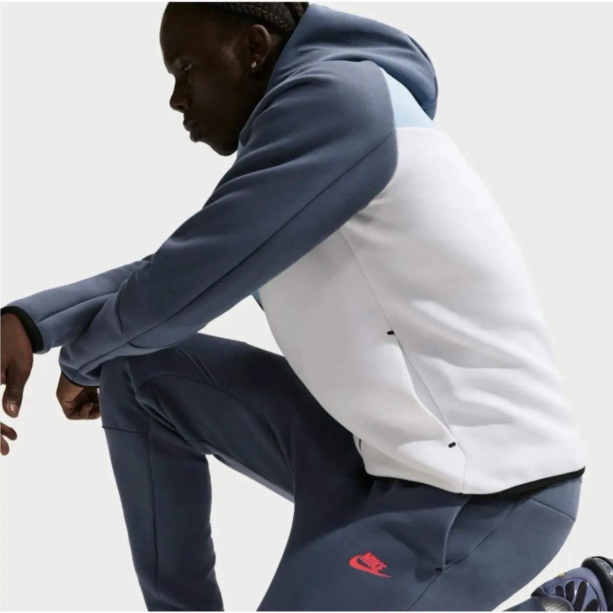 Large -  Tech Men`s Fleece Joggers Diffused Blue Fleece IH4303-491 by Nike