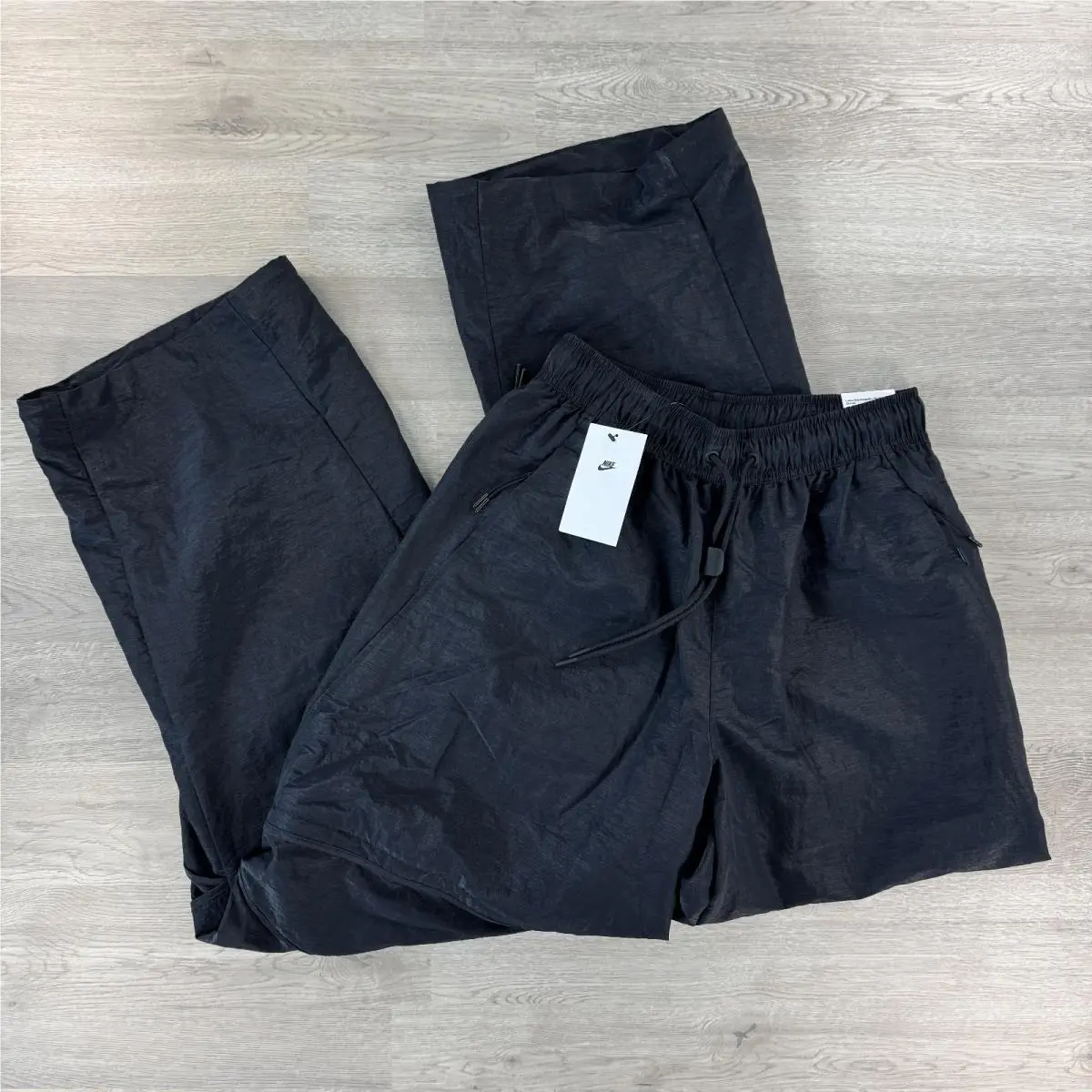Tech Woven Convertible Oversized Pants Small Black Shorts IF8256-010 by Nike