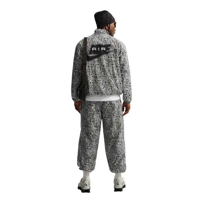 Nike clothing - LIGHT BONE (UPC: 198726785094) 0