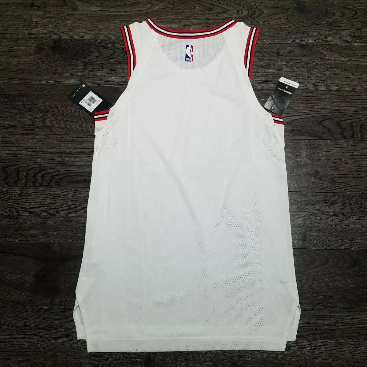 Nike clothing - H8791-100 - H8791-100 - White (UPC: 666003368563) 0