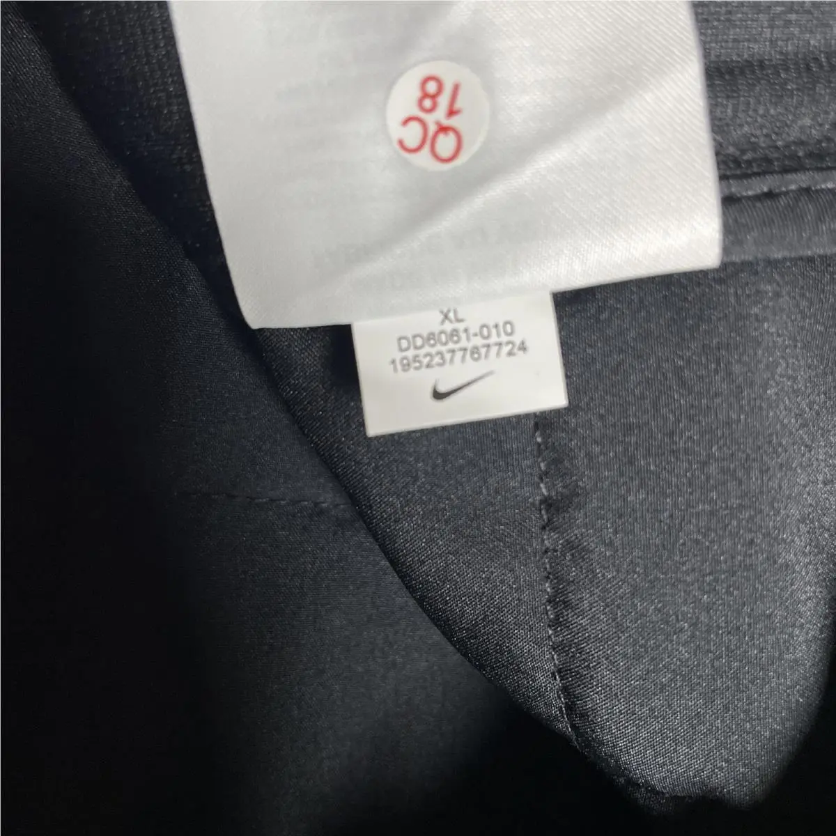 Nike clothing - Nike `s Therma Synthetic Fill - DD6061 010 - Black (UPC: 0195237767724) 17