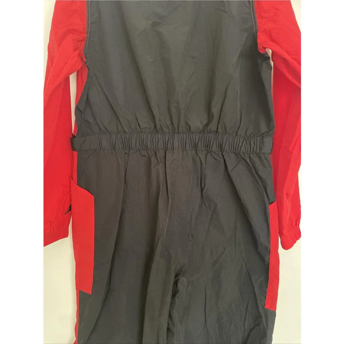 Nike clothing - Red (UPC: 0195243318033) 14
