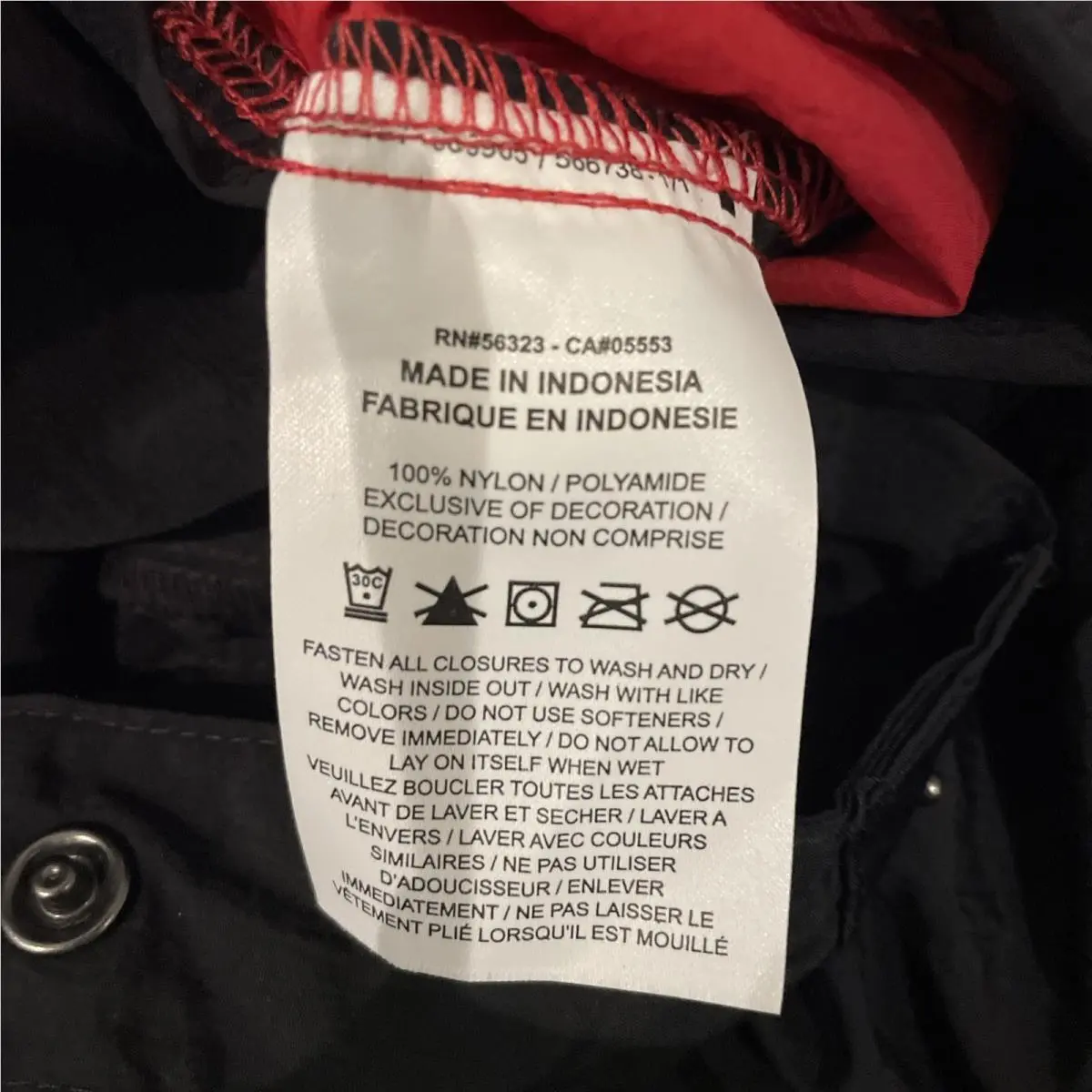 Nike clothing - Red (UPC: 0195243318033) 20