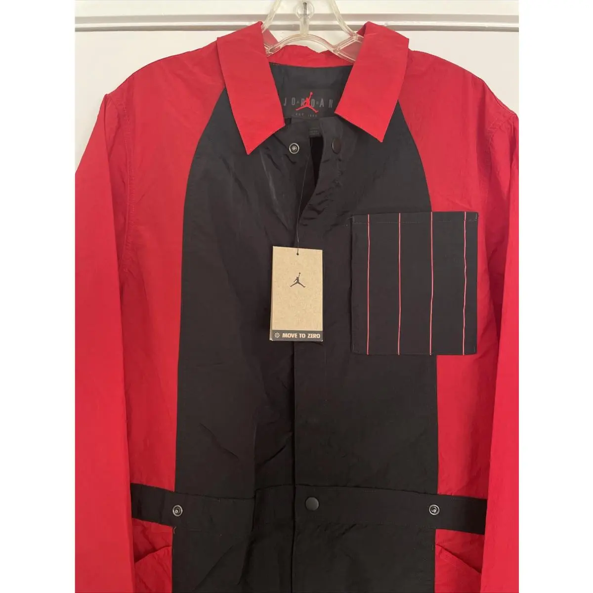 Nike clothing - Red (UPC: 0195243318033) 4