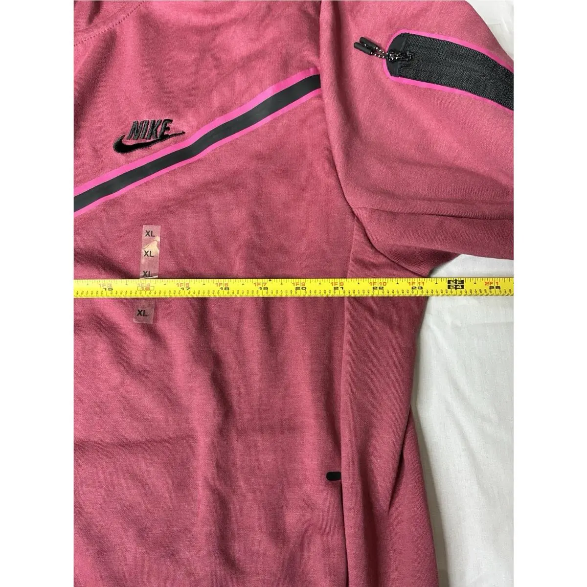 Nike clothing - Red 8