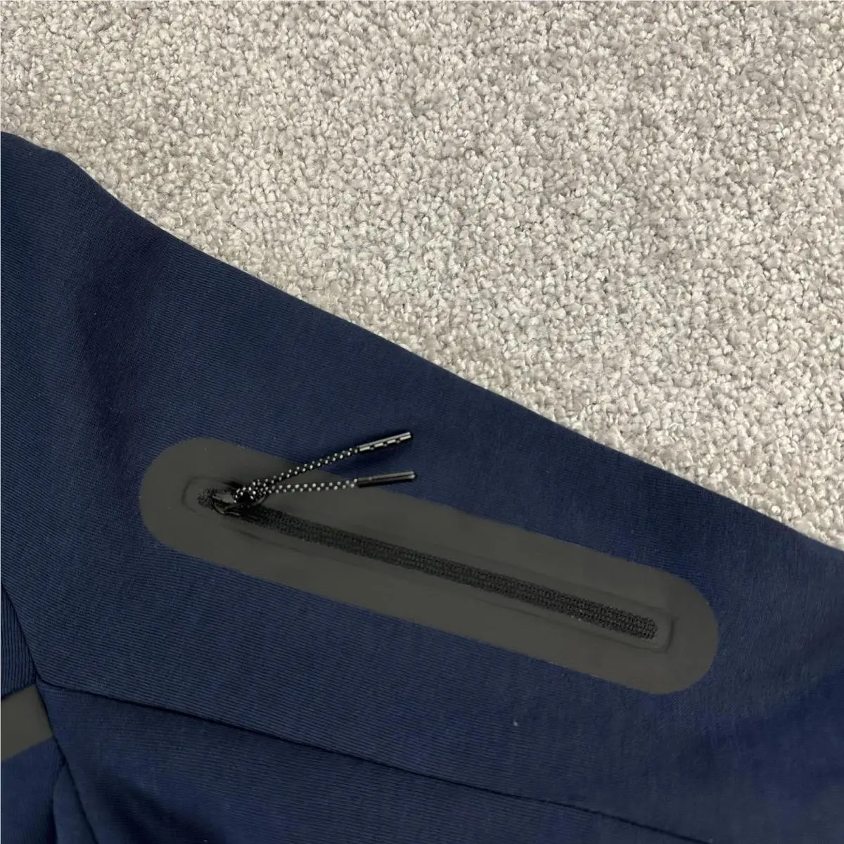 Nike clothing - Blue (UPC: 197602913323) 3