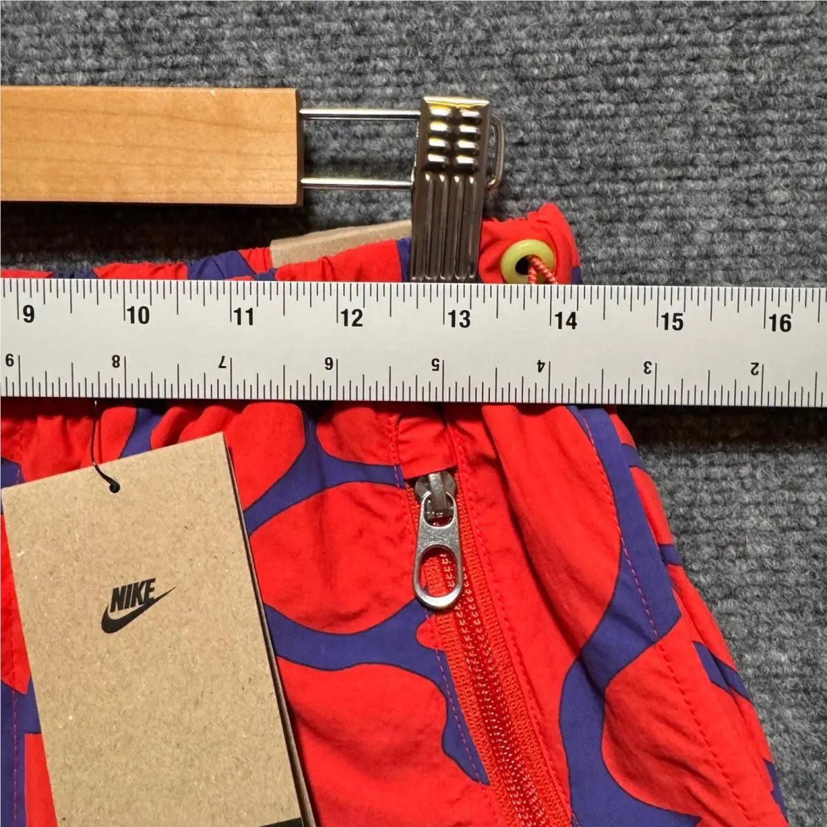 Nike clothing - Red 8