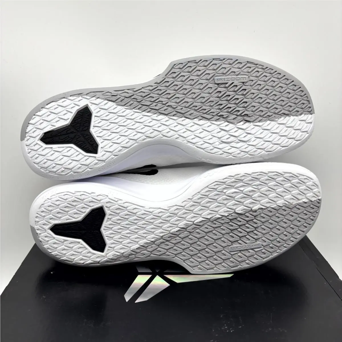 Nike shoes - Nike Mamba Focus AT1214-100 - Mamba Focus - AT1214-100 - White (UPC: 193145375345) 3