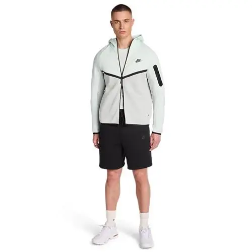 Nike clothing - Green (UPC: 198731702260) 0