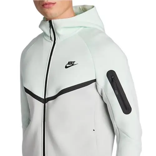 Nike clothing - Green (UPC: 198731702260) 2