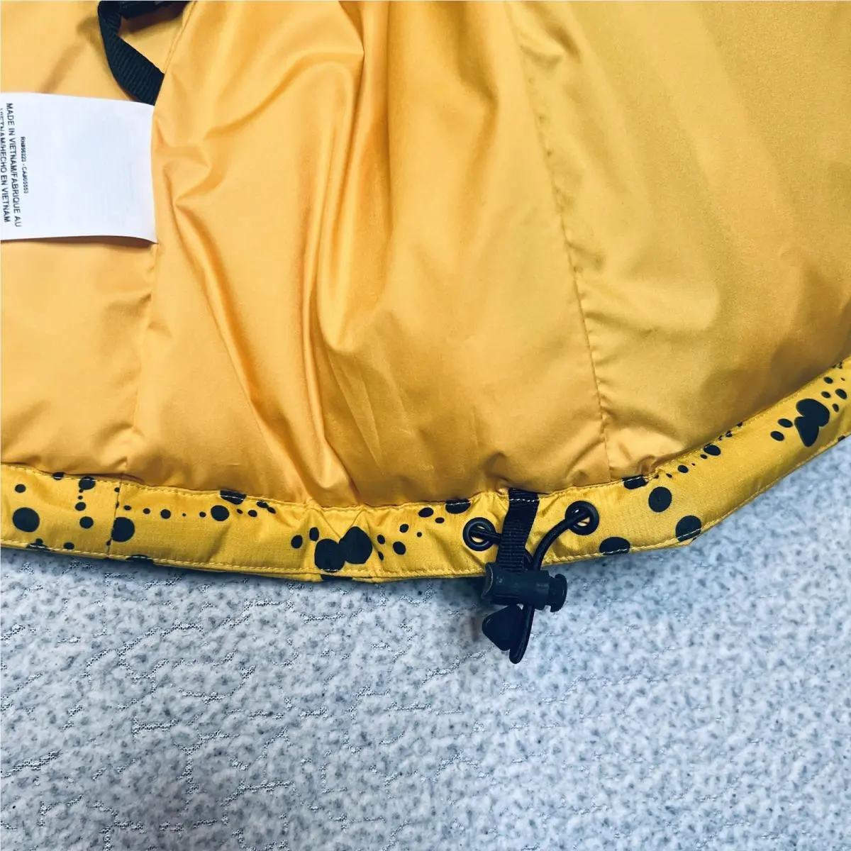 Nike clothing - AR 4542-010 - Yellow 12
