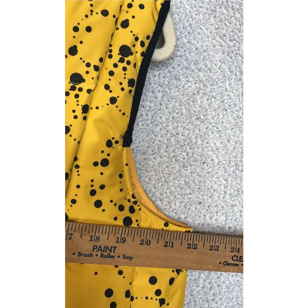 Nike clothing - AR 4542-010 - Yellow 3