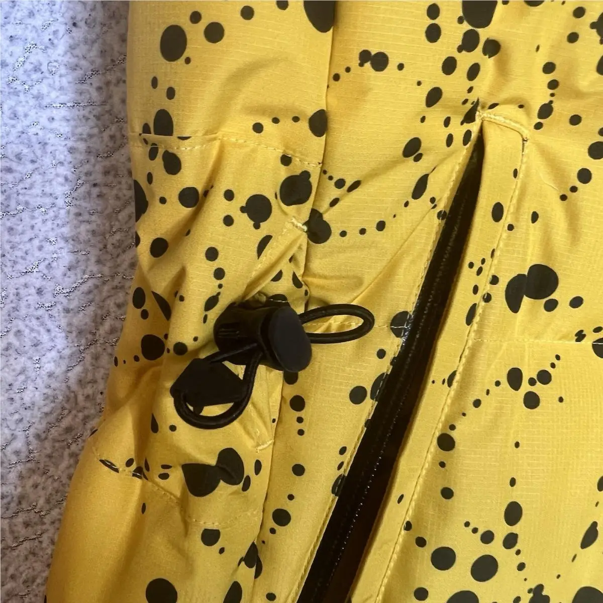 Nike clothing - AR 4542-010 - Yellow 7