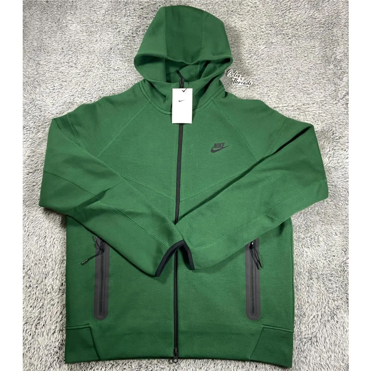 Nsw Tech Fleece Windrunner Full Zip Hoodie Size Large Men Green FQ1883-341 by Nike
