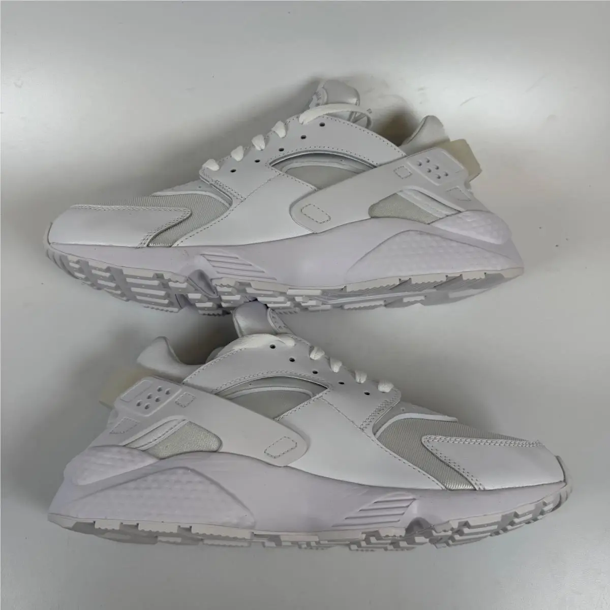 Nike shoes - Nike Air Huarache White Pure Platinum - White 1