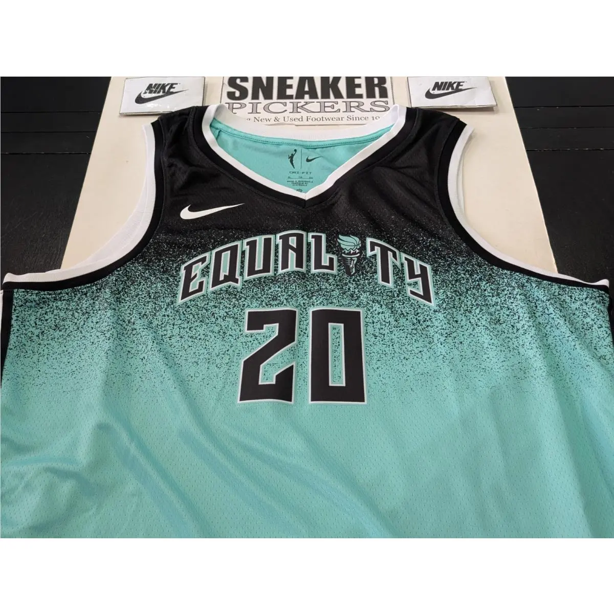 Nike clothing - Nike Dri-Fit - FD0806 305 - Mint / Black (UPC: 196156274263) 0
