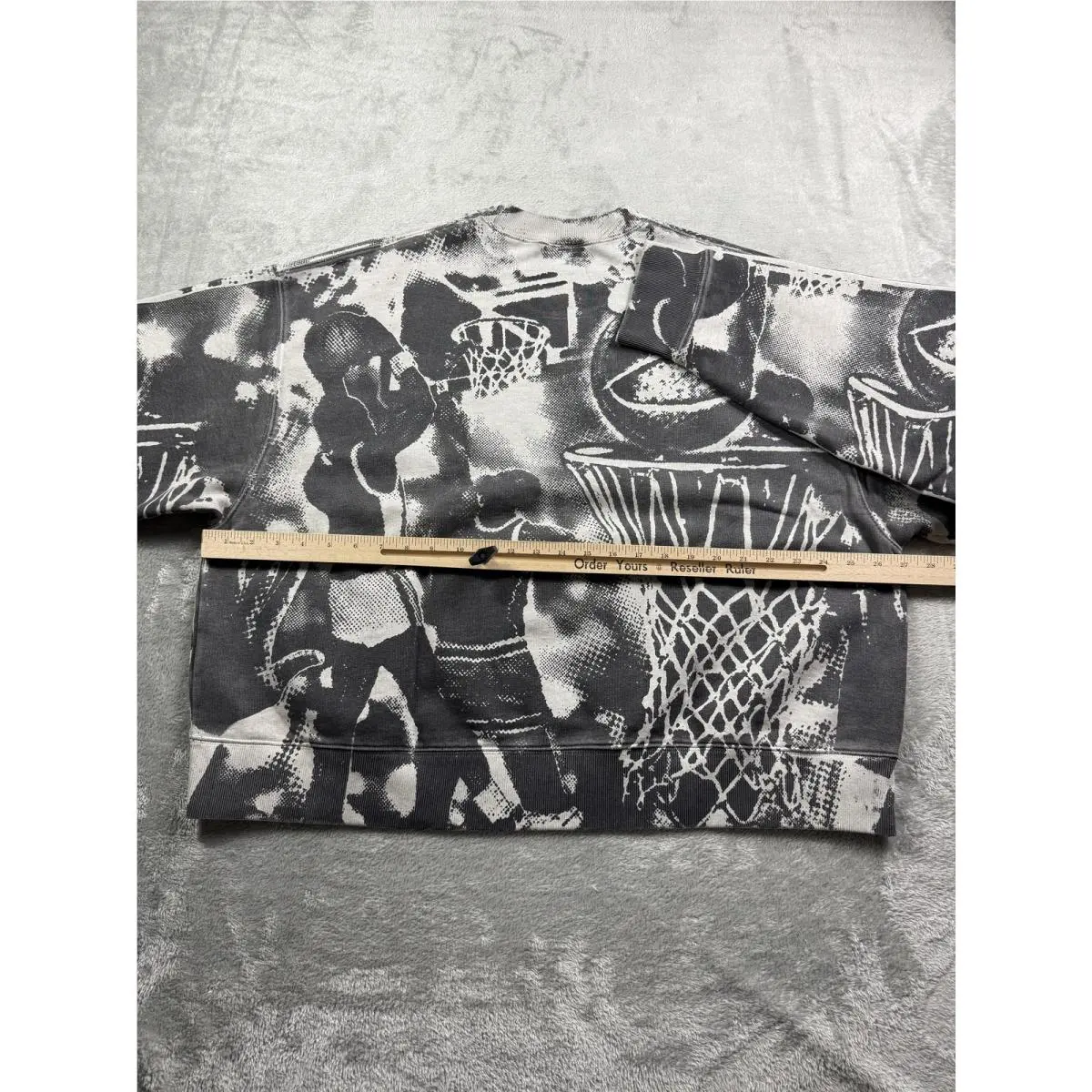 Nike clothing - Gray (UPC: 0197860420885) 9