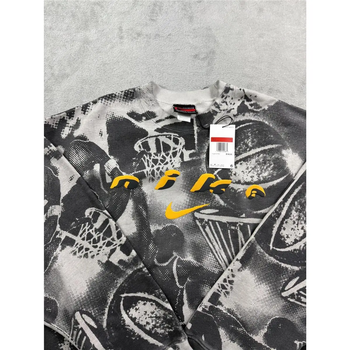 Nike clothing - Gray (UPC: 0197860420885) 0