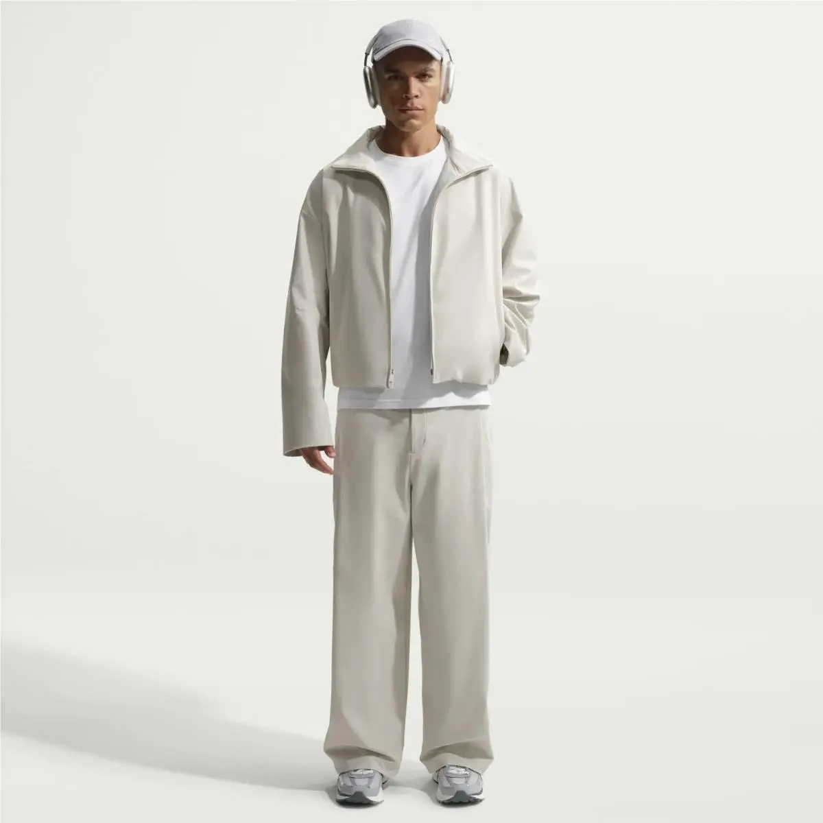 Nike clothing - White (UPC: 198488298504) 2