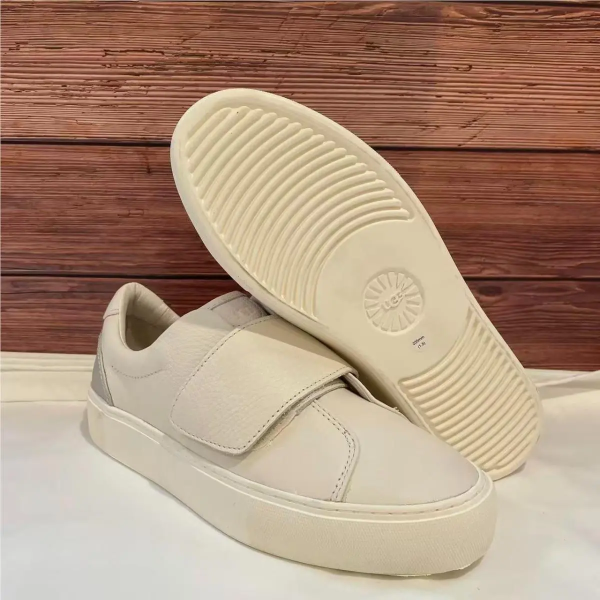 UGG shoes - 1103692 - 1103692 - White 0