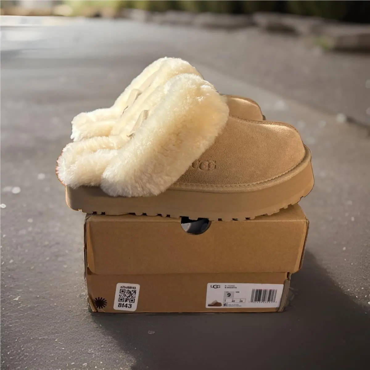 Ugg Disquette 1122550 Sand Size 9 Woman’s Slippers