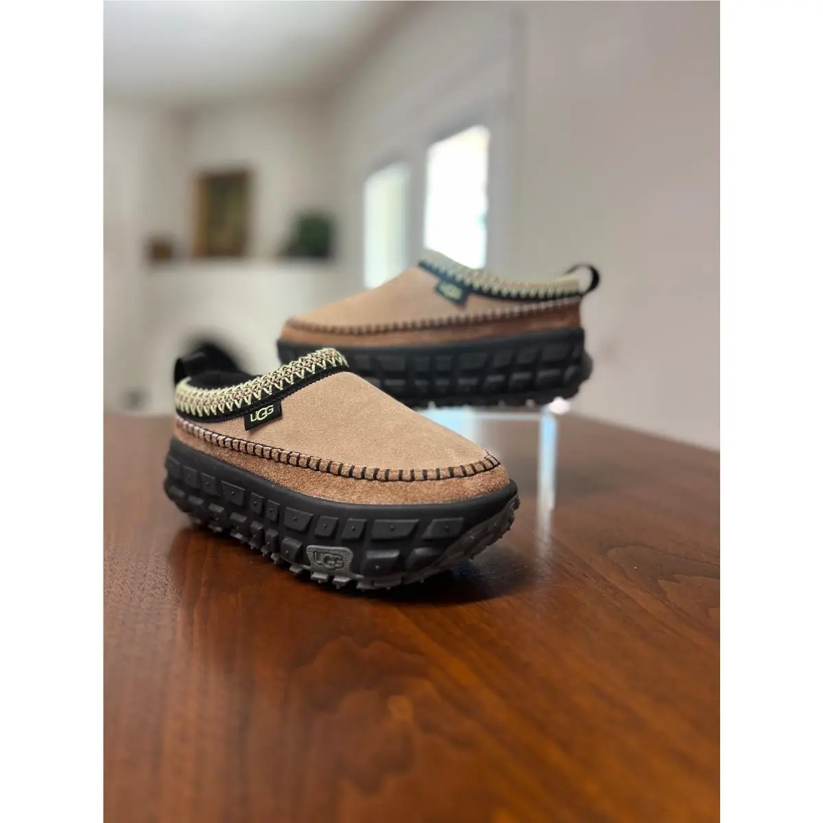 Ugg Venture Daze Sand Suede Platform Clog Women Size 5 by UGG
