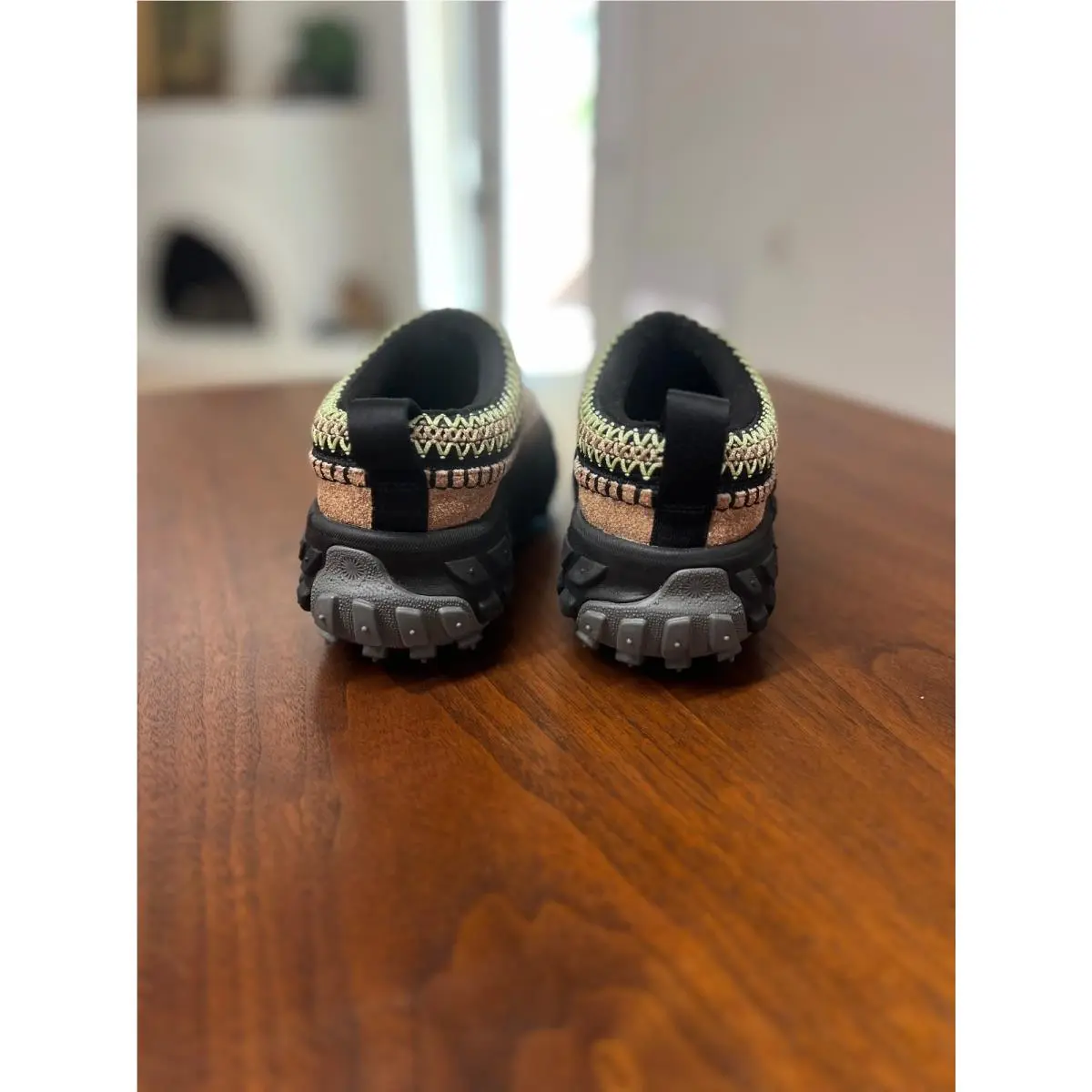 UGG shoes - ugg venture daze - venture daze - Tan 2