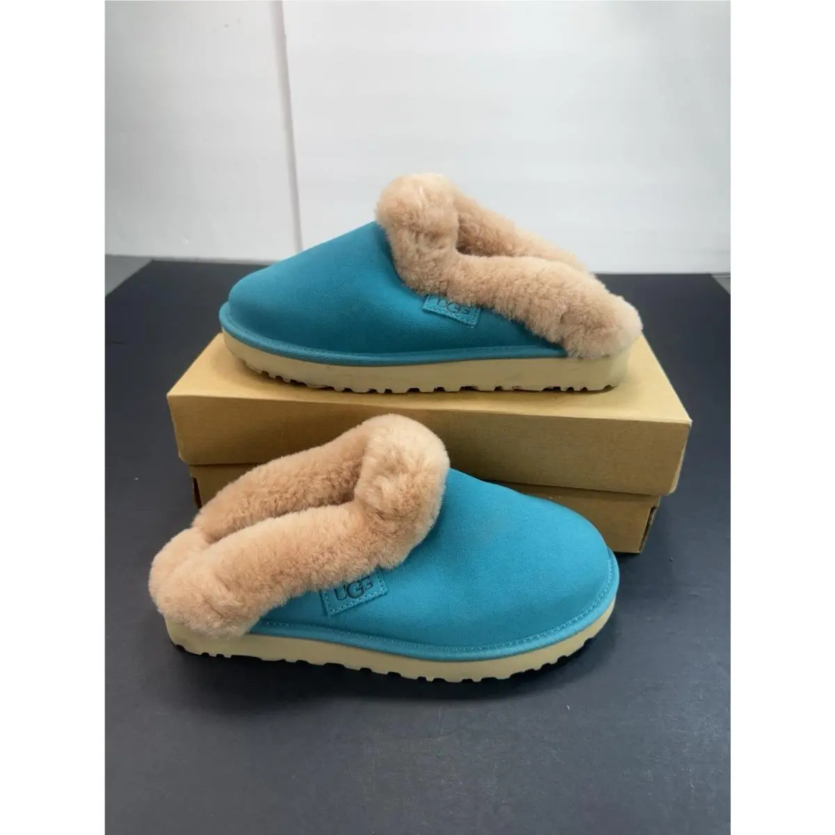 Ugg Cluggette Slipper Suede Sheepskin Lined Teal Blue Womens Size 9 1115134 by UGG