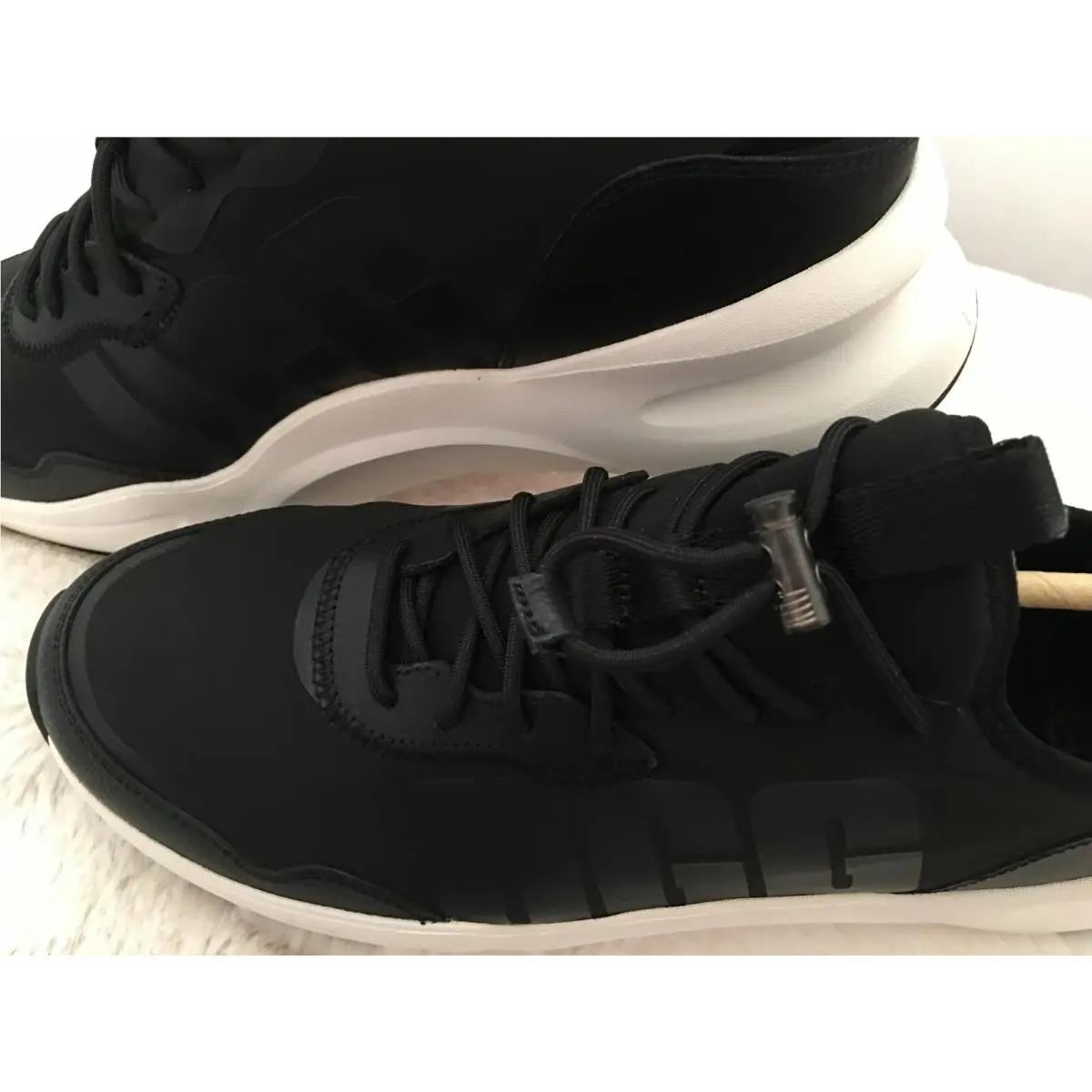 UGG shoes - UGG LA Daze - Daze - Black 1