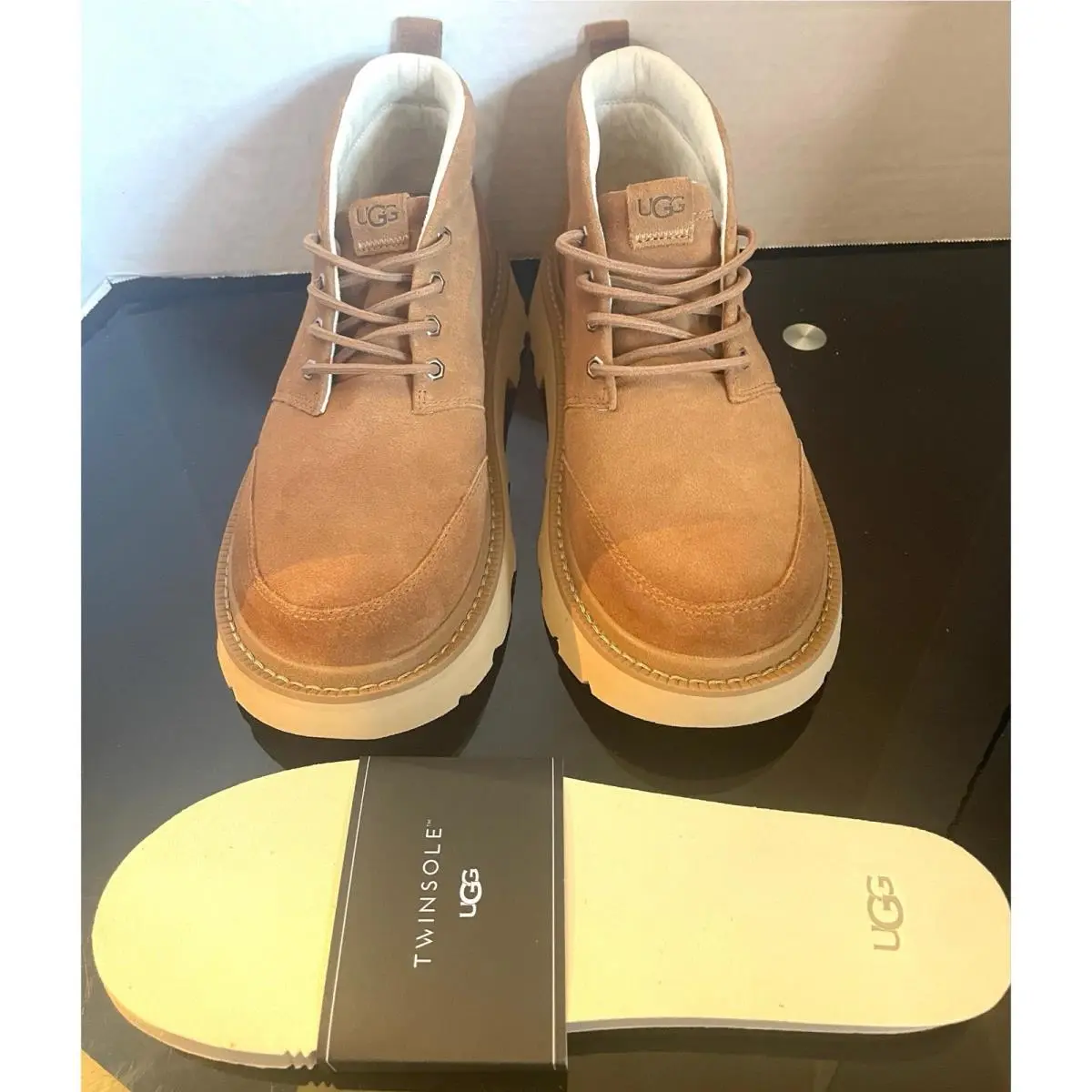 Ugg Chukka Lug Men`s Size 12 Chestnut Suede Shoes