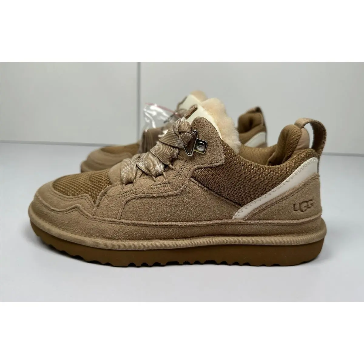 UGG shoes - Tan 1